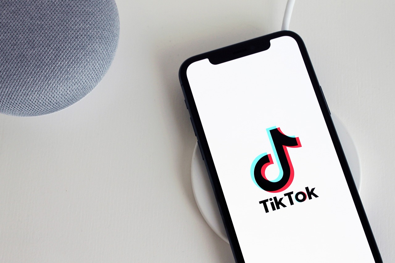 TikTok Bloccato negli USA: Un Presagio di Cambiamenti Epocali nel Mondo dei Social Media?